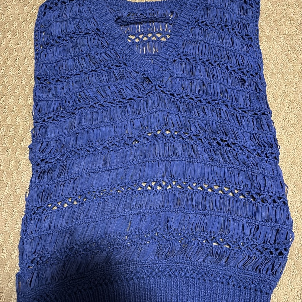 A/X - Picture 2 of 3
